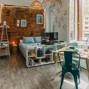  Appartement Studio Brique Bleue Avec Parking Privé